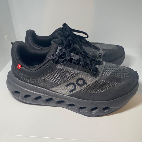 On Cloudsurfer Next Size 6W - Picture 3 of 4